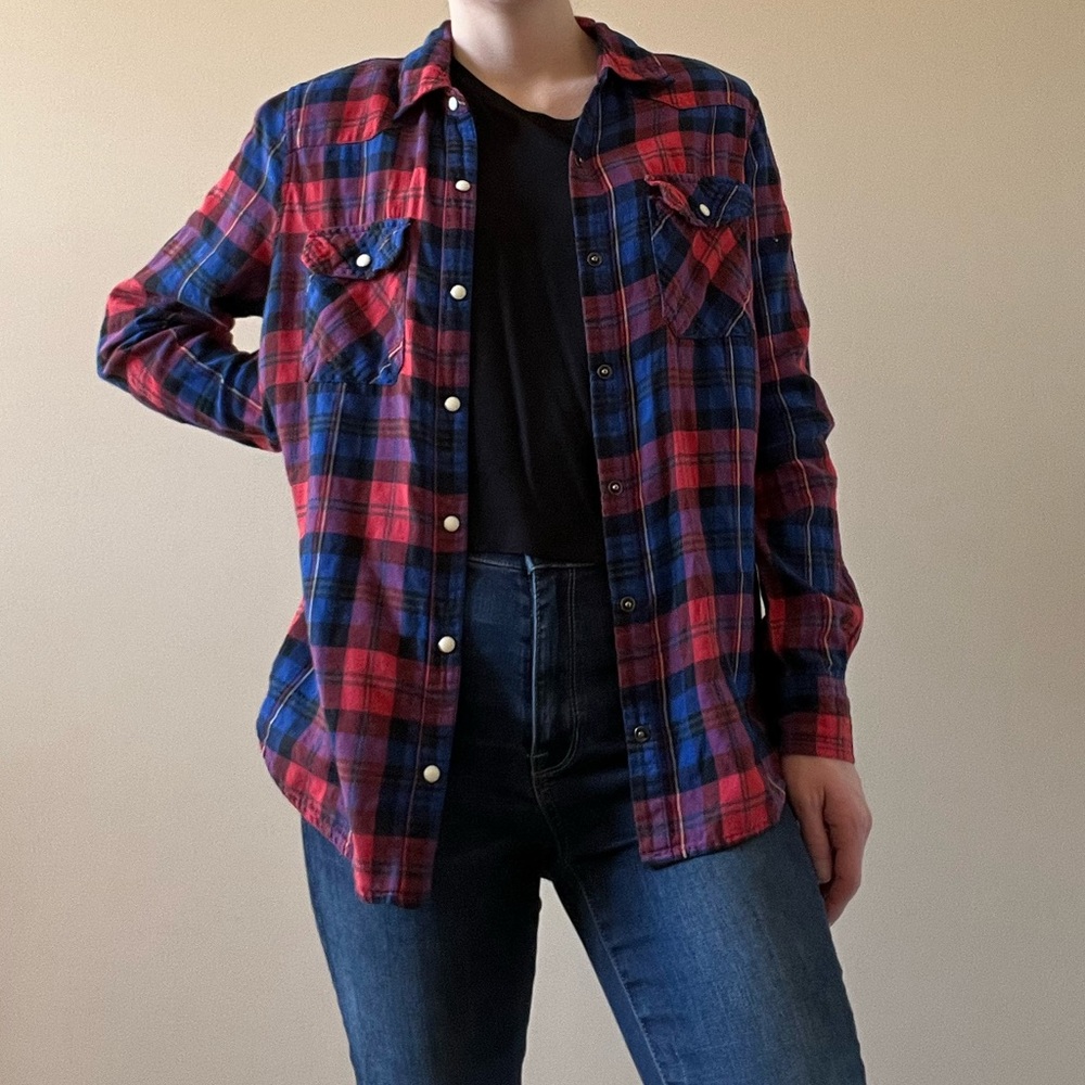 Forever 21 red and blue snap up flannel